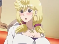 娘の服を着てビッチメイクに変身した豊満ボディの主婦が遊び人の男の誘惑に負けて王様ゲームからカラオケで乱交3Pへ発展する浮気生セックス aniporn 無料エロアニメ動画